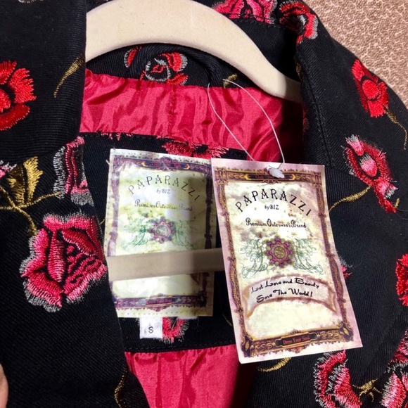 Paparazzi New Rare Rose Floral Embroidered Blazer - Picture 2 of 14